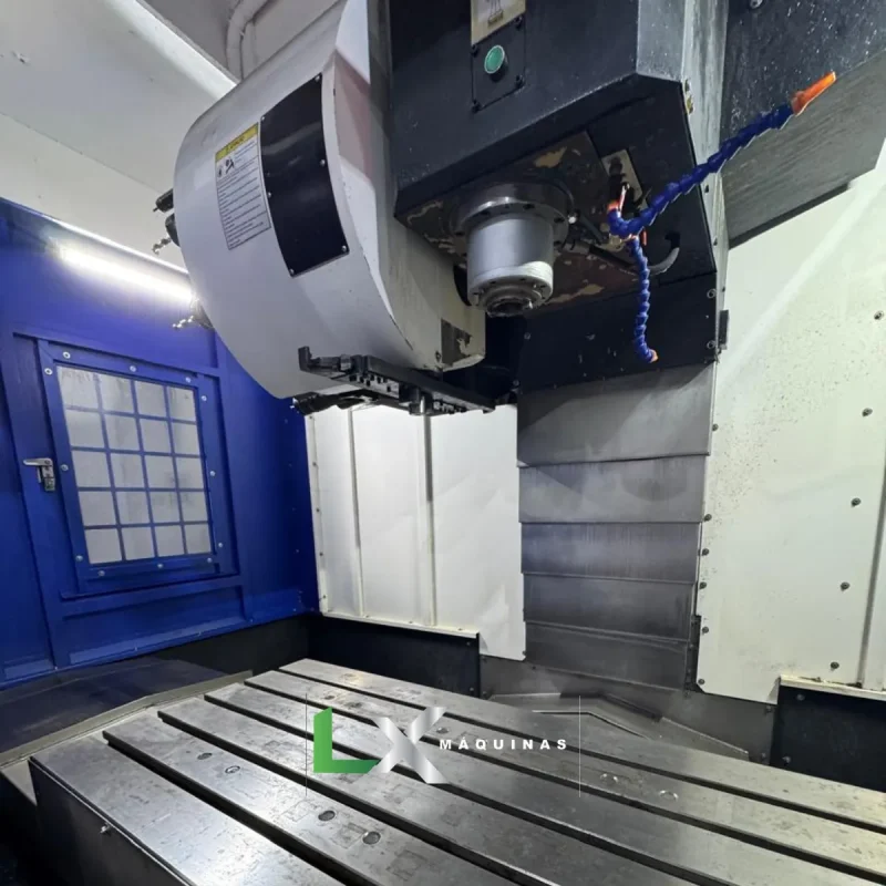 CENTRO DE USINAGEM CNC EUROSTEC KM1000L - ANO 2022 (8)