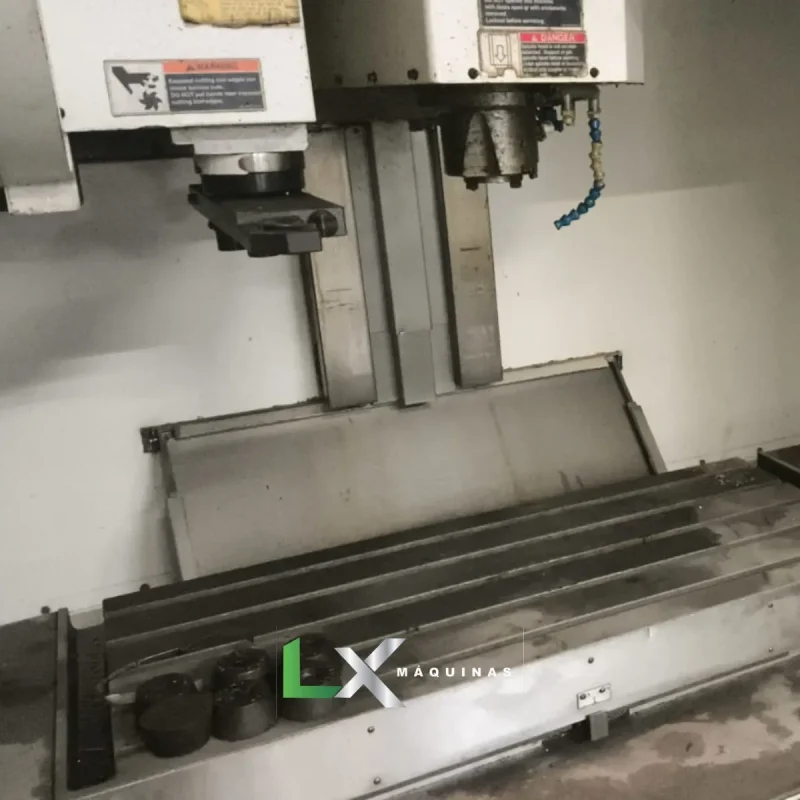 CENTRO DE USINAGEM FADAL VMC4020 FANUC - 1000 X 505 X 460MM - ANO 2006 (2)