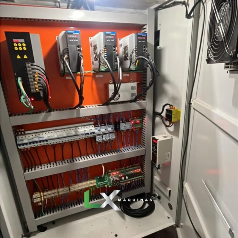 CENTRO DE USINAGEM FEELER FMV800 - RETROFIT EM 2025 (3)
