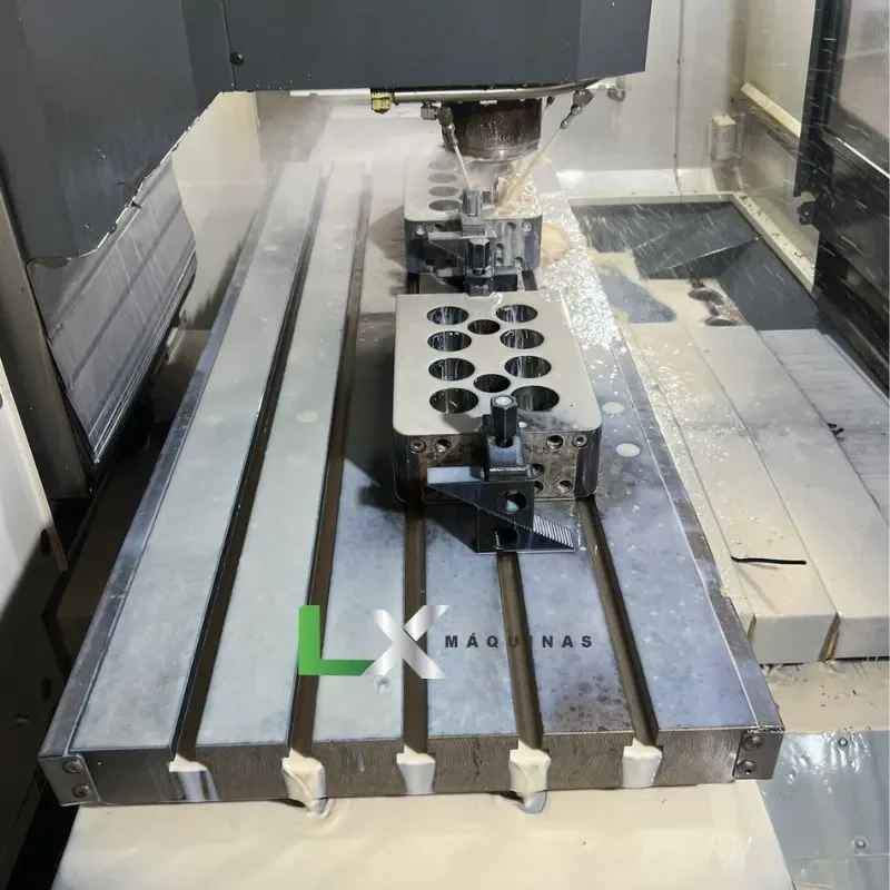 CENTRO DE USINAGEM HAAS VF-4 SE ANO 2019 (4)