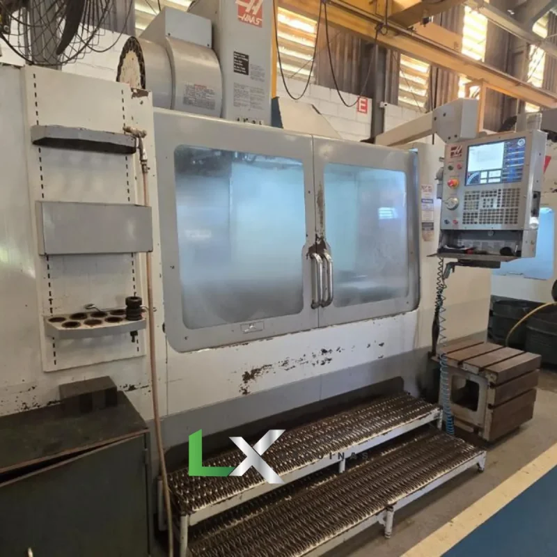 CENTRO DE USINAGEM HASS MODELO VF-6B 40 - ANO 2006 (4)