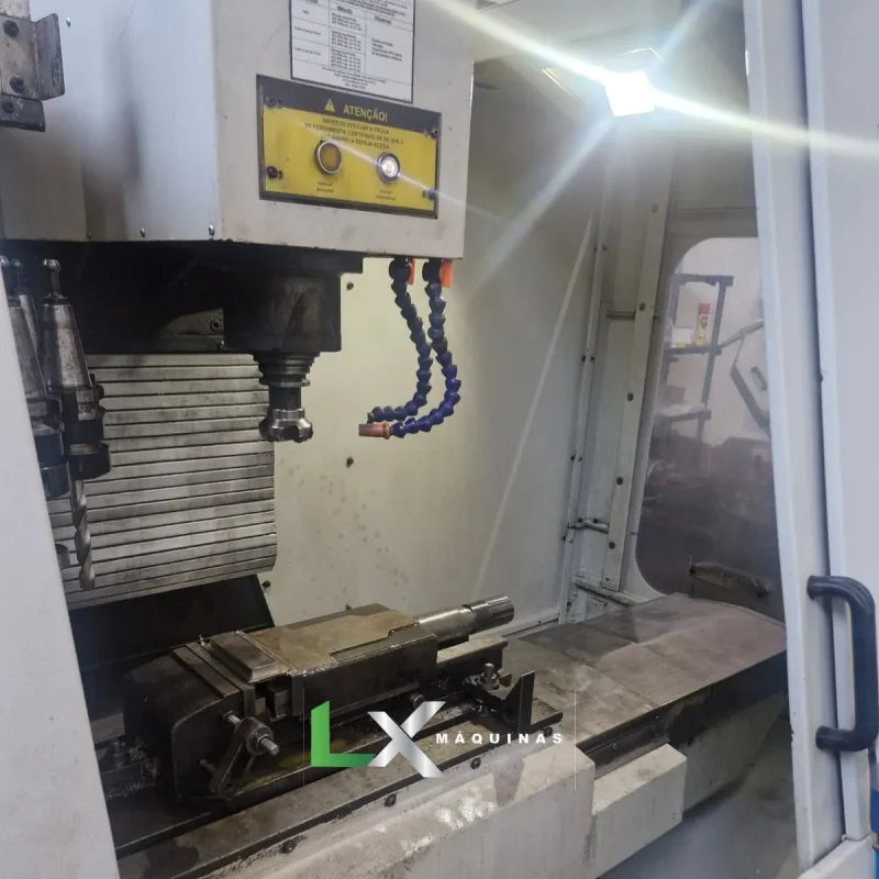 CENTRO DE USINAGEM ROMI BRIDGEPORT D760 - SIEMENS - 2002 (5)