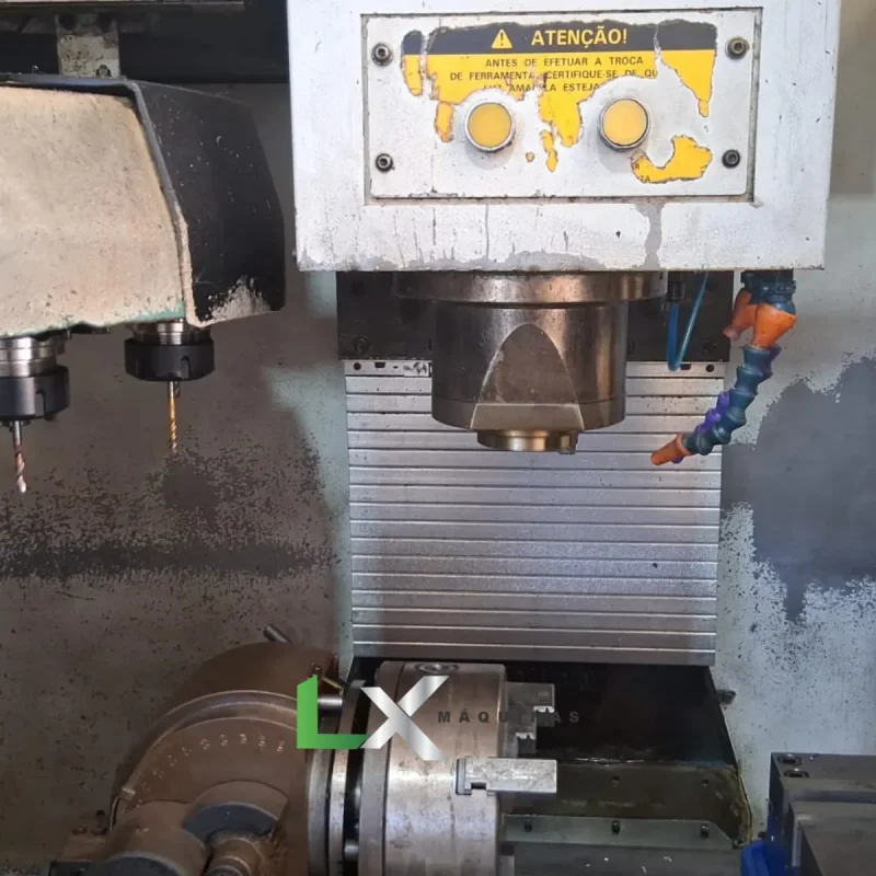 CENTRO DE USINAGEM ROMI BRIDGEPORT D760 – SIEMENS – ANO 2001 (1)