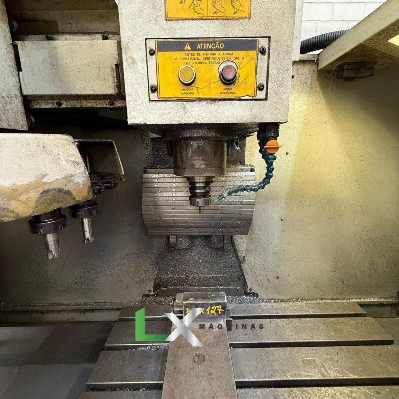 CENTRO DE USINAGEM ROMI BRIDGEPORT D760 – SIEMENS – ANO 2001 (6)