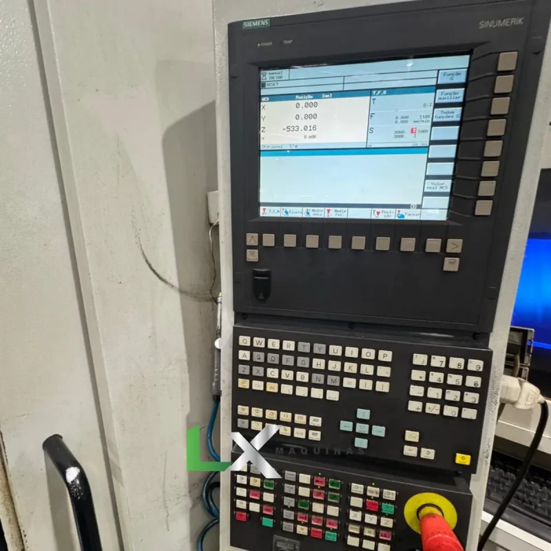 CENTRO DE USINAGEM ROMI COM 4° EIXO 2007 (2)