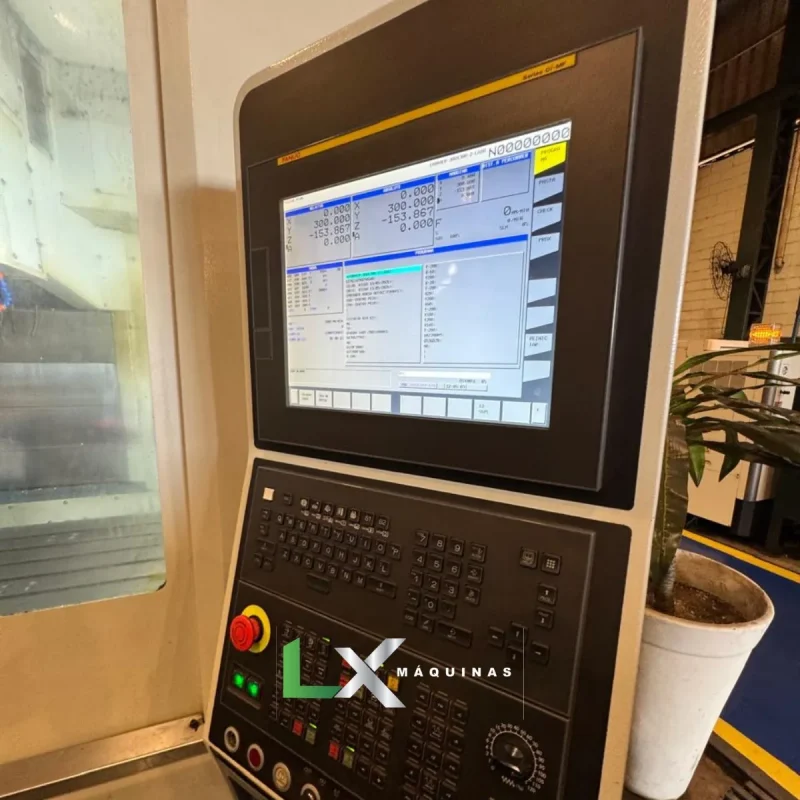 CENTRO DE USINAGEM ROMI D1000 SIEMENS COM 4 EIXO - ANO 2018 (4)