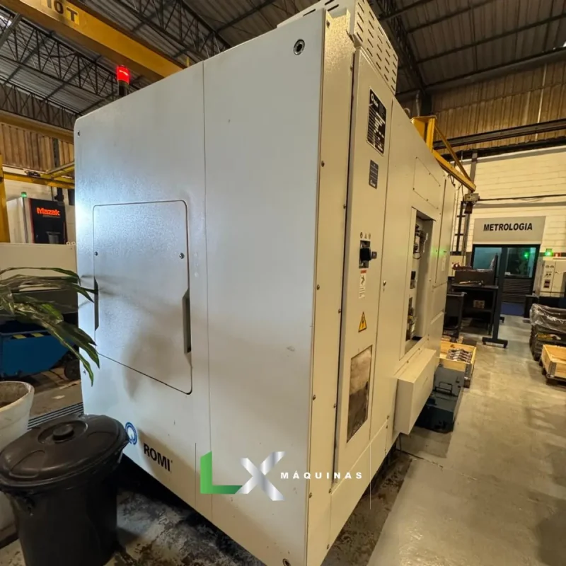 CENTRO DE USINAGEM ROMI D1000 SIEMENS COM 4 EIXO - ANO 2018 (7)