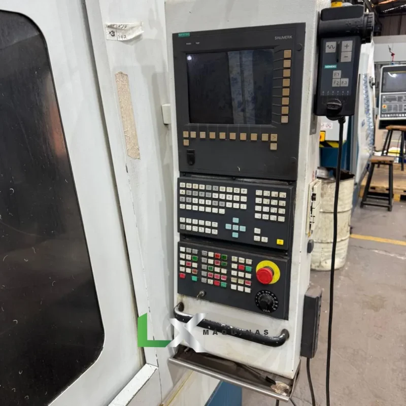 CENTRO DE USINAGEM ROMI D1250 SIEMENS COM 4 EIXO E REFRIGERAÇÃO INTERNA - 2005 (4)