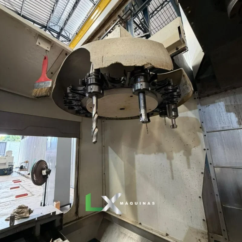 CENTRO DE USINAGEM ROMI D1250 – SIEMENS - BEM CONSERVADO (4)