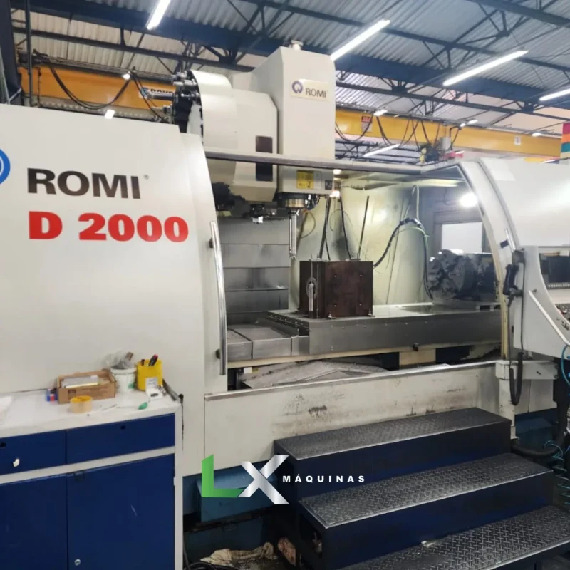 CENTRO DE USINAGEM ROMI D2000 COM 4 EIXO - FANUC - ANO 2012 (1)