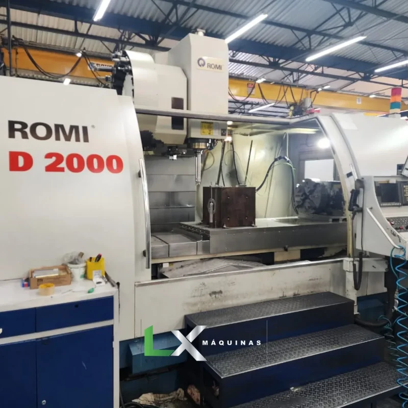 CENTRO DE USINAGEM ROMI D2000 COM 4 EIXO - FANUC - ANO 2012 (9)