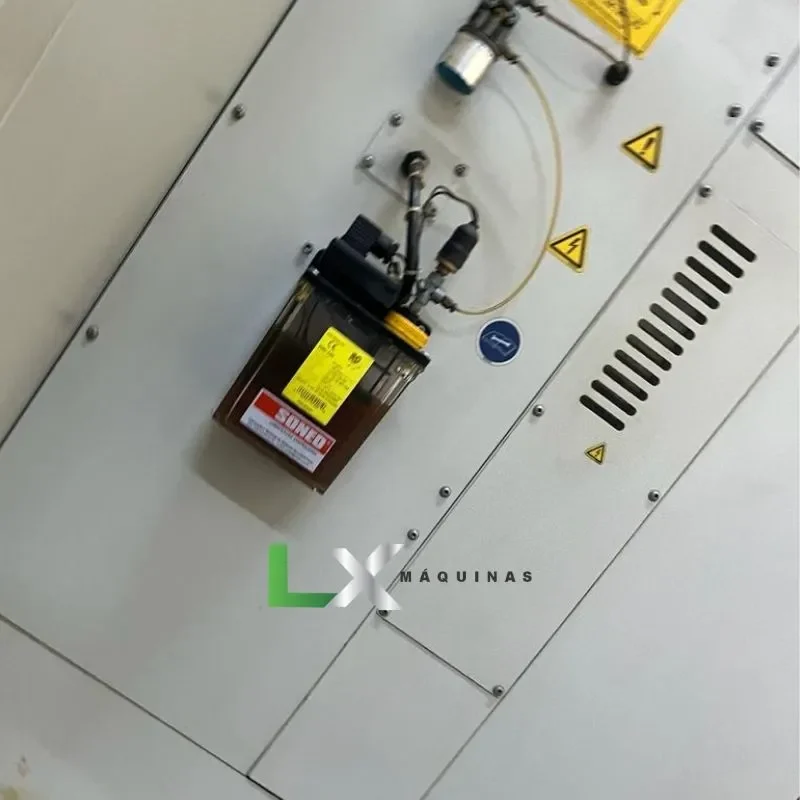 CENTRO DE USINAGEM ROMI D560 COM 4ºEIXO – SIEMENS - 2004 (4)