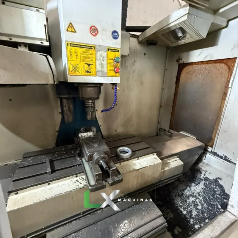 CENTRO DE USINAGEM ROMI D760 SIEMENS - ANO 2004 (3)