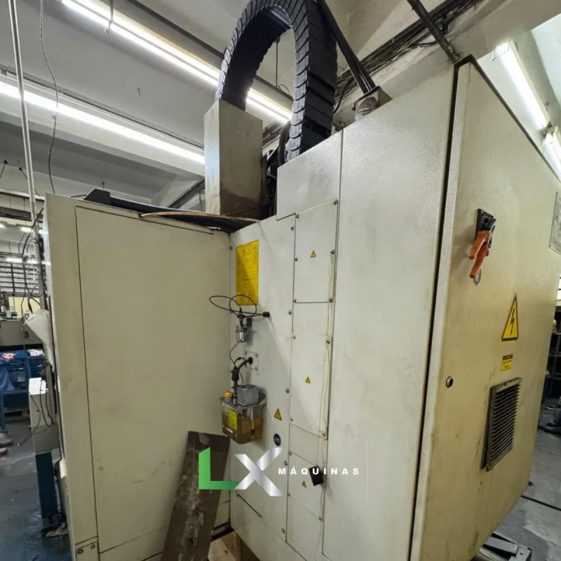 CENTRO DE USINAGEM ROMI DISCOVERY 560 - FANUC - 2005 (6)