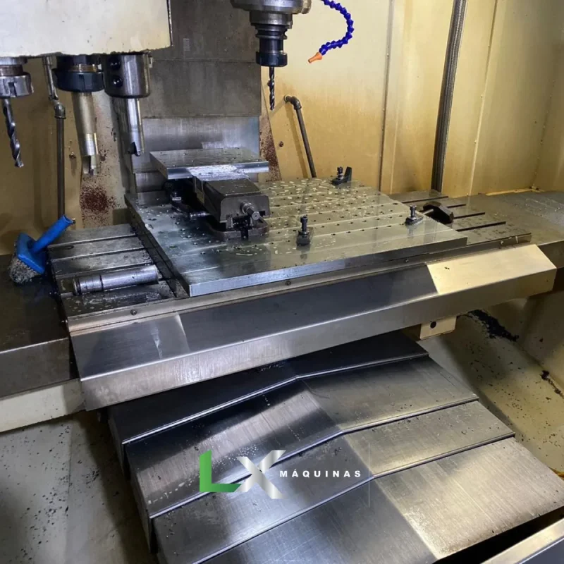 CENTRO DE USINAGEM VEKER MVK1000 - 2009 (7)