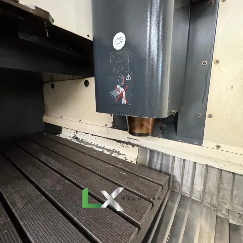 CENTRO DE USINAGEM VERTICAL DMG DMC1035V - HEIDENHAIN - 2011 (4)