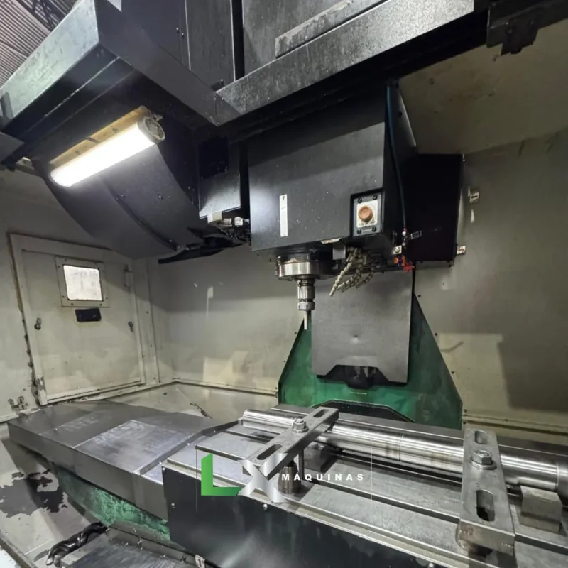 CENTRO DE USINAGEM VERTICAL DOOSAN DNM 500 - FANUC - 2013 (4)