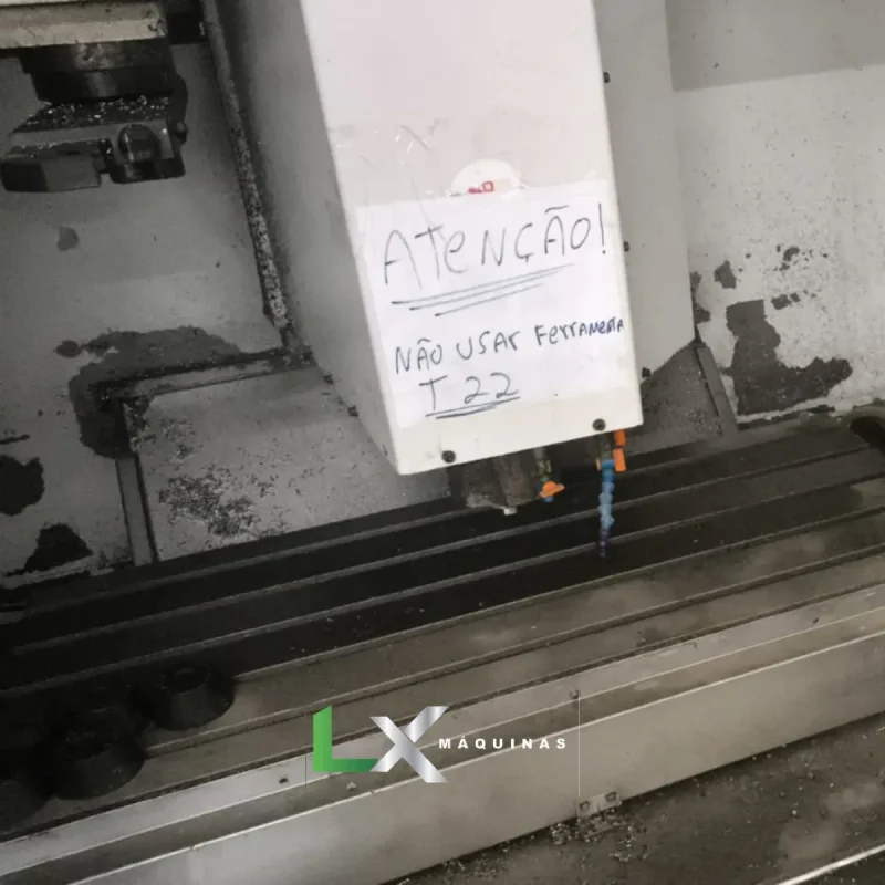 CENTRO DE USINAGEM VERTICAL FADAL VMC4020FX - 1000 X 505 X 460MM - ANO 2008 (4)