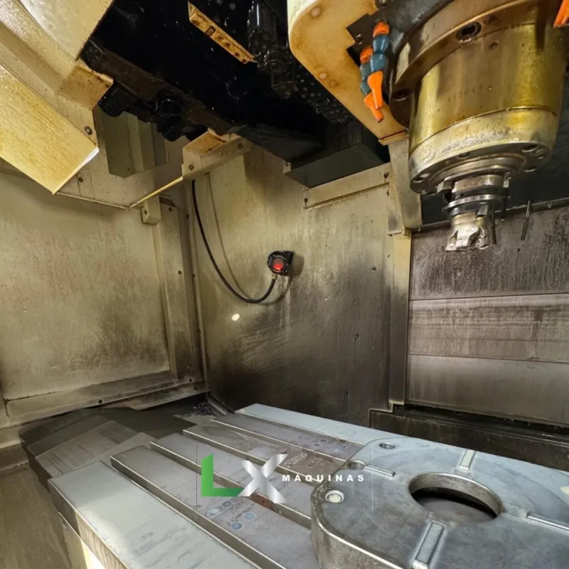 CENTRO DE USINAGEM VERTICAL ROMI D1000 - FANUC - 2018 (4)