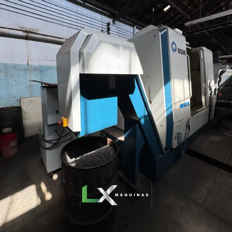 CENTRO DE USINAGEM VERTICAL ROMI D1000 - FANUC - 2018 (7)