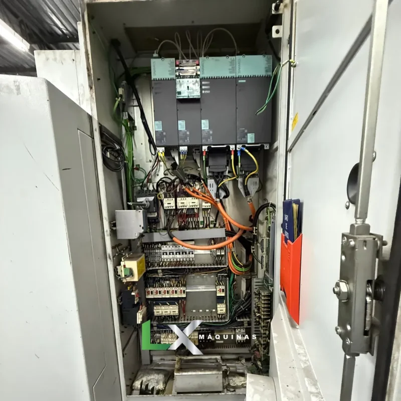 CENTRO DE USINAGEM VERTICAL ROMI D1250 - 15.000 RPM - ANO 2017 (4)