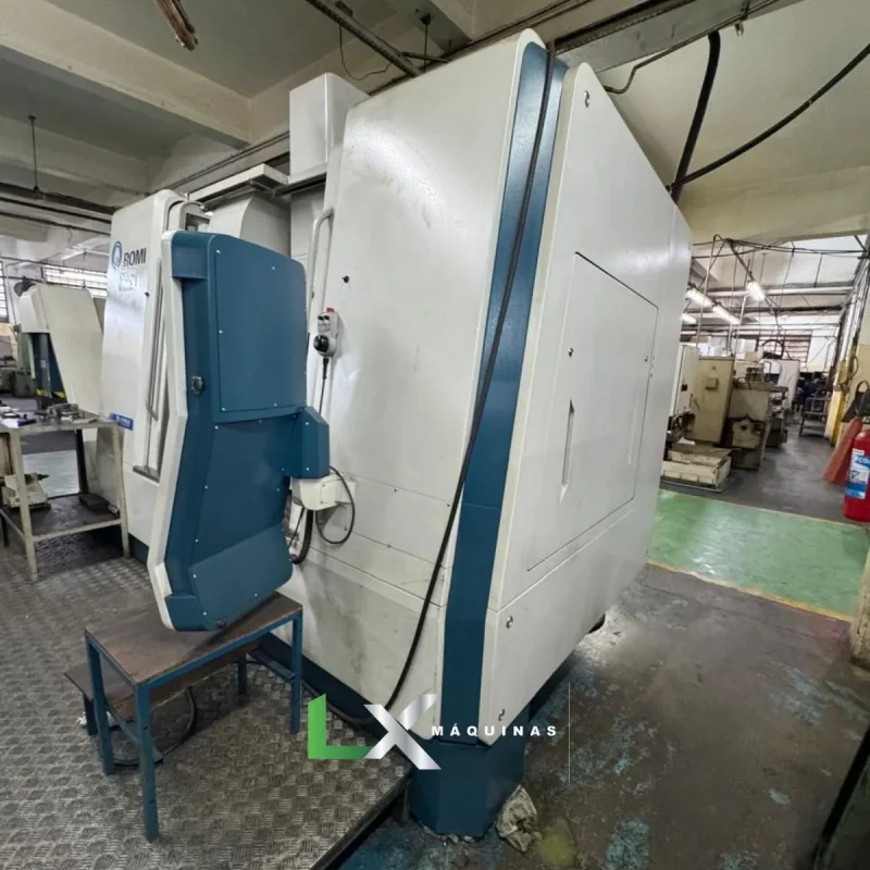 CENTRO DE USINAGEM VERTICAL ROMI D1250 COM 4º EIXO - FANUC - 2024 (3)