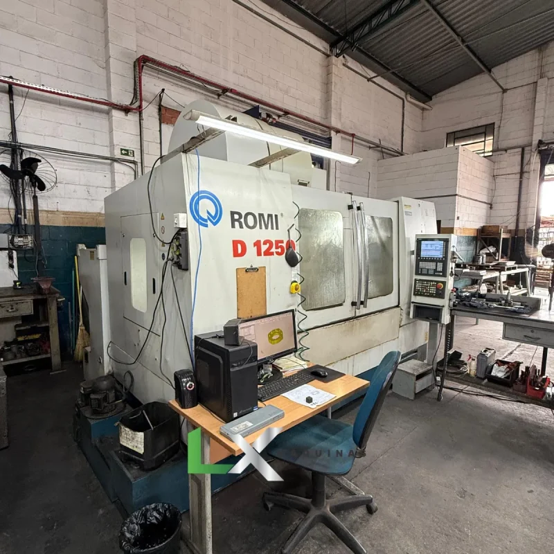 CENTRO DE USINAGEM VERTICAL ROMI D1250 - SIEMENS - ANO 2014 (4)