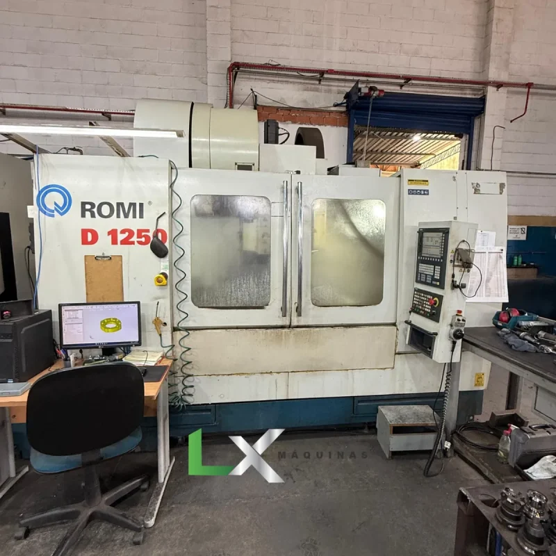 CENTRO DE USINAGEM VERTICAL ROMI D1250 - SIEMENS - ANO 2014 (8)