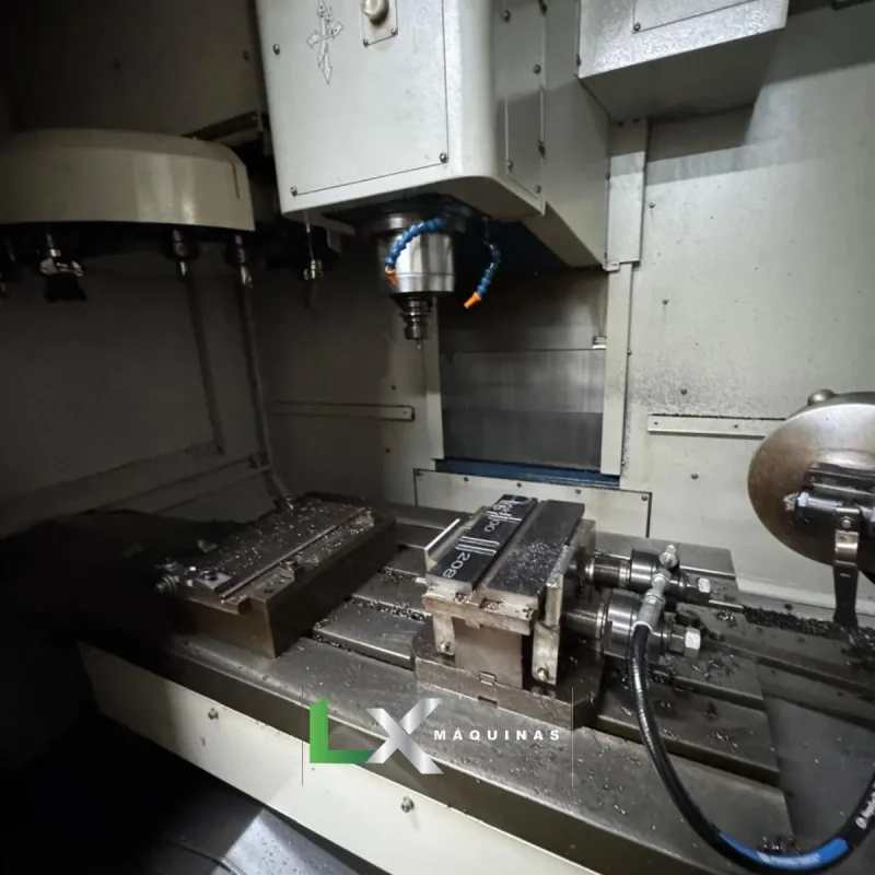 CENTRO DE USINAGEM VERTICAL ROMI D600 - FANUC - 2022 (4)