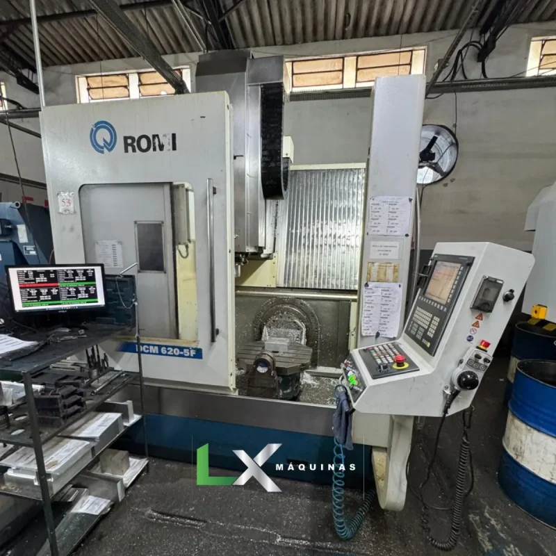 CENTRO DE USINAGEM VERTICAL ROMI DCM 620 5F - SIEMENS - 2015 (3)