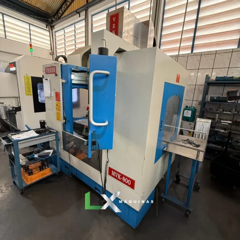 CENTRO DE USINAGEM VERTICAL VEKER MVK800 GUIAS LINEARES - SIEMENS - ANO 2010 (6)