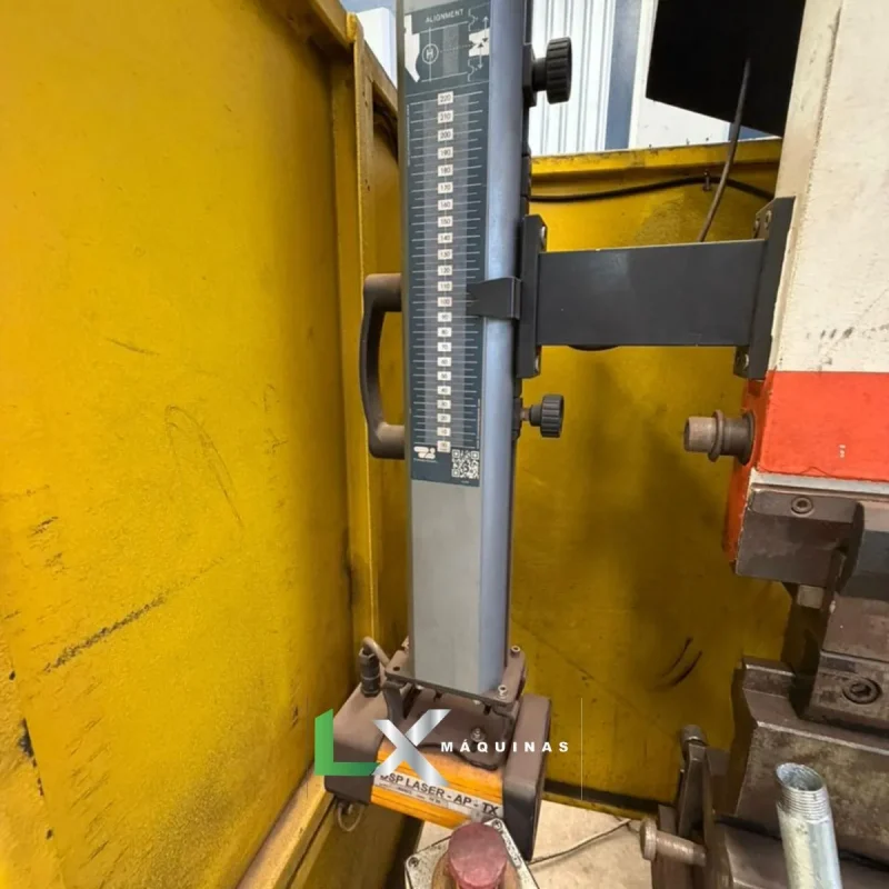 DOBRADEIRA CNC NEWTON - PDH 20040 - ANO 2006 (12)_11zon