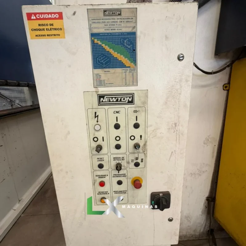 DOBRADEIRA CNC NEWTON - PDH 20040 - ANO 2006 (1)_11zon