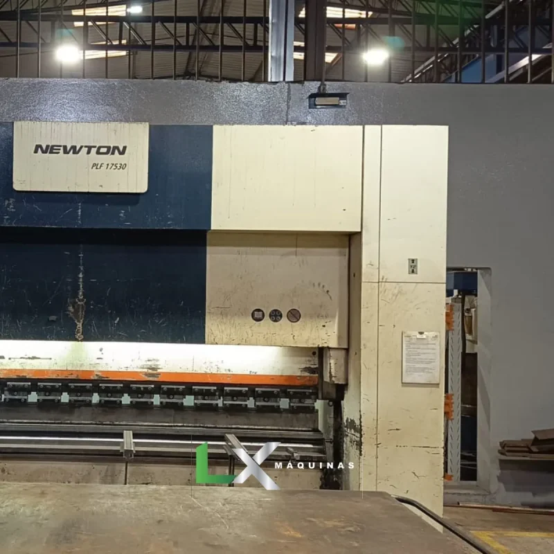 DOBRADEIRA HIDRÁULICA NEWTON PLF 17530 - 175 TON (1)