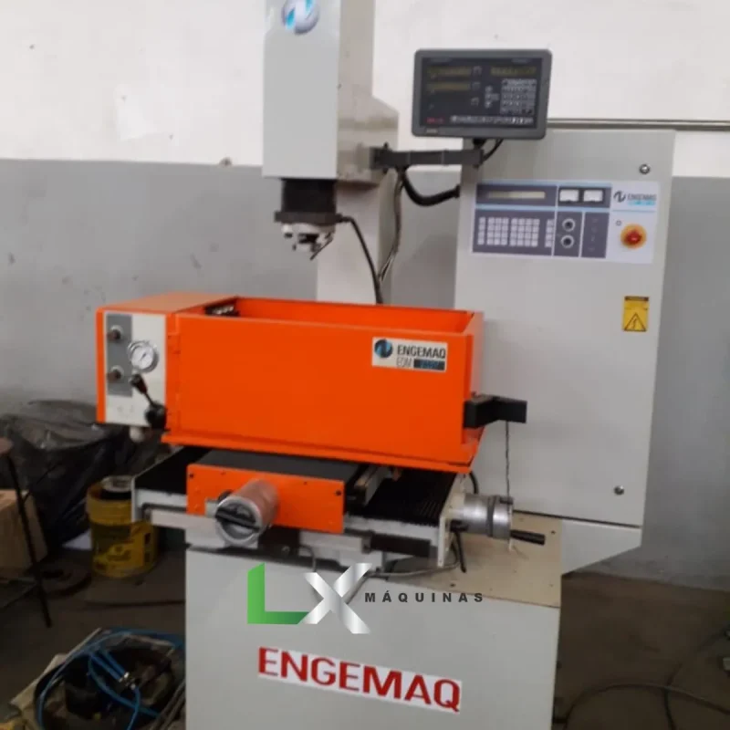 ELETROEROSÃO A PENETRAÇÃO ENGEMAQ EDM200-NC 40A COM DIGITAL (3)