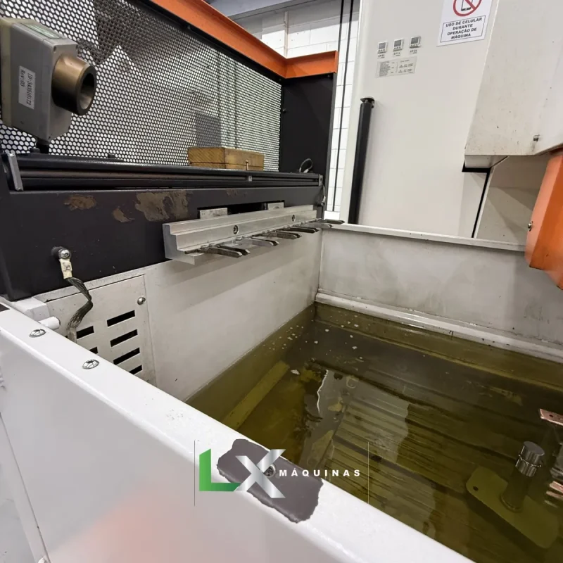 ELETROEROSÃO PENETRAÇÃO CNC CHARMILLES FORM E600 - COM EIXO C - ANO 2017 (5)