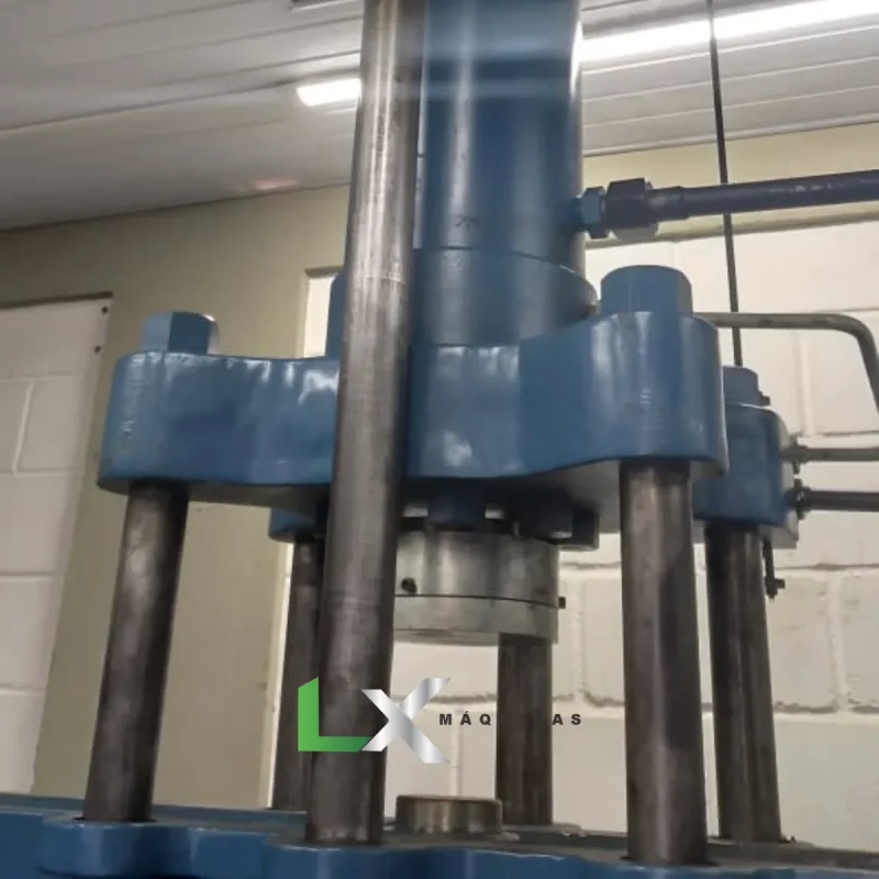 EQUIPAMENTO UNIVERSAL DE ENSAIOS - 30 TON (4)