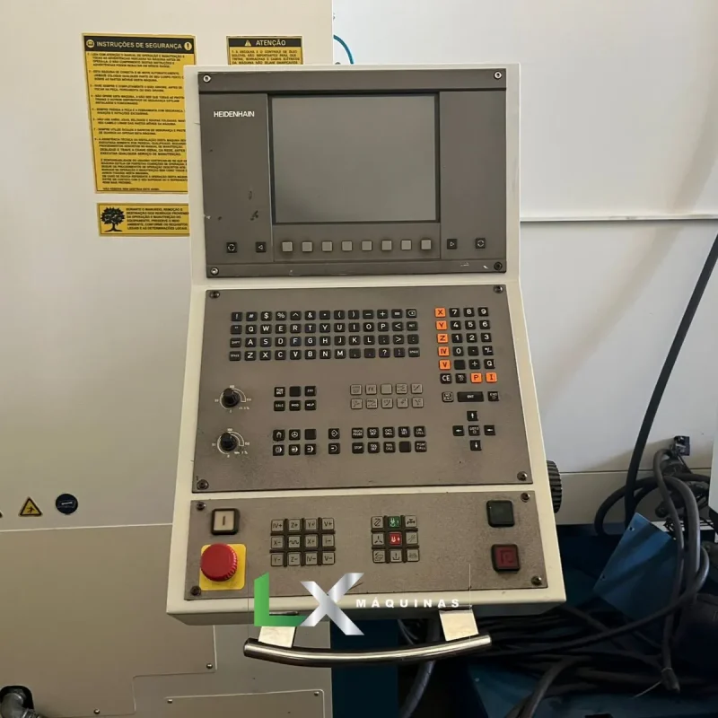 FRESADORA CNC MARCA TOMF A2-5T (1)