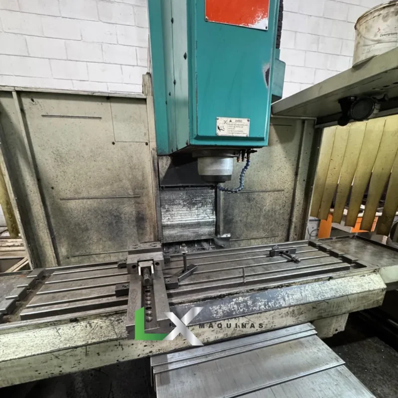 FRESADORA CNC SINITRON B5NX – 1000 X 550 X 500MM – 2008 (3)