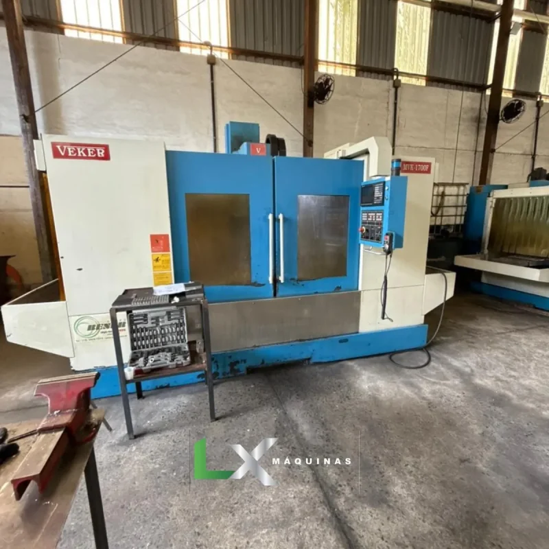 FRESADORA CNC VEKER MVK1700C - 1700 x 700 x 700MM - ANO 2011 (1)