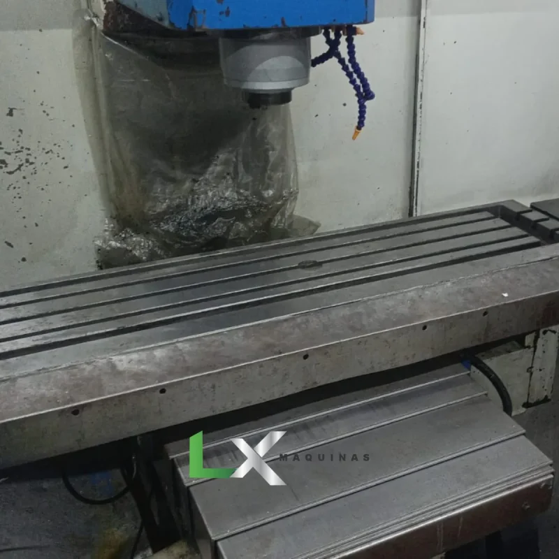 FRESADORA CNC VEKER VK4400 - 1000 x 500 x 500 MM - FAGOR - ANO 2004 (2)