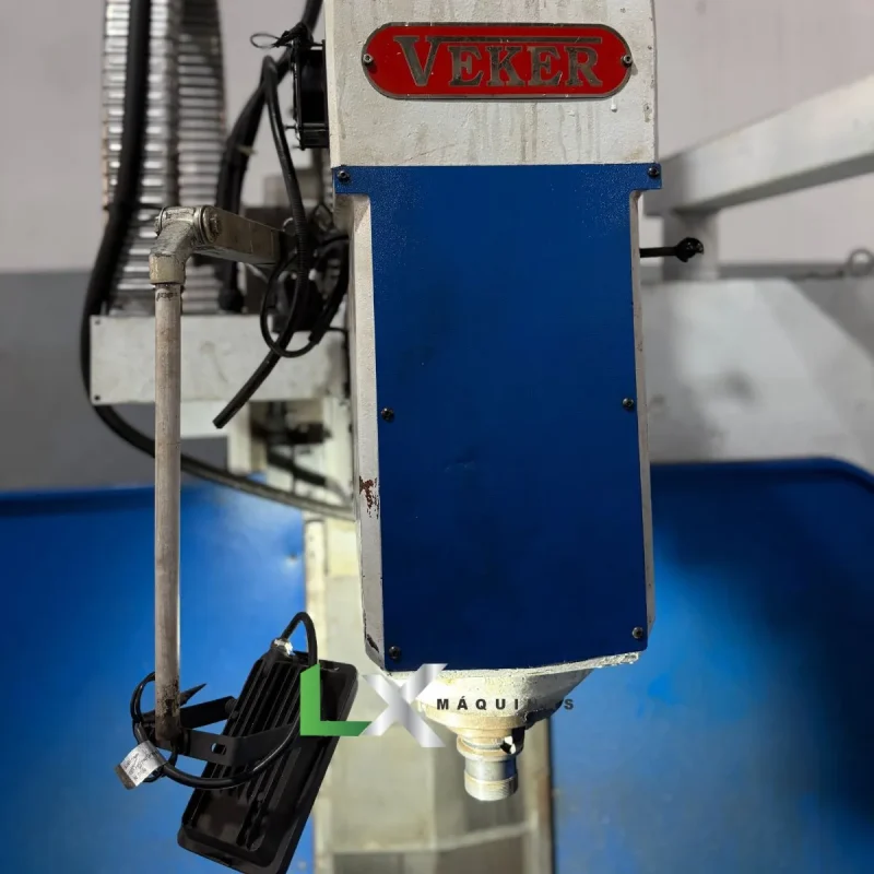 FRESADORA CNC VEKER VK4500 – FANUC (RECÉM REFORMADA) (5)