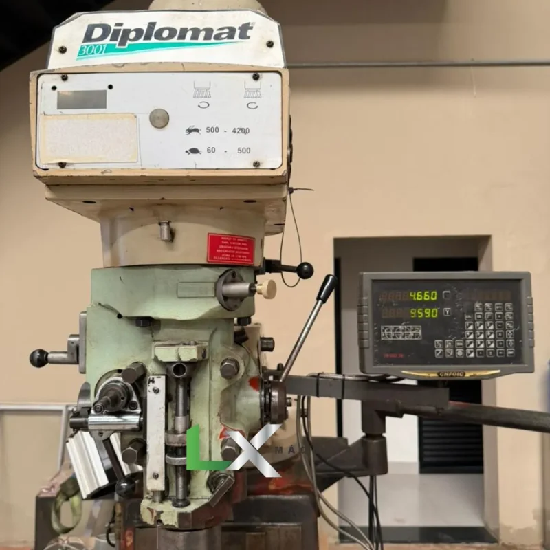 FRESADORA FERRAMENTEIRA DIPLOMAT FVF 2500 - ISO 40 - COM DIGITAL, AUTOMÁTICO E INVERSOR (6