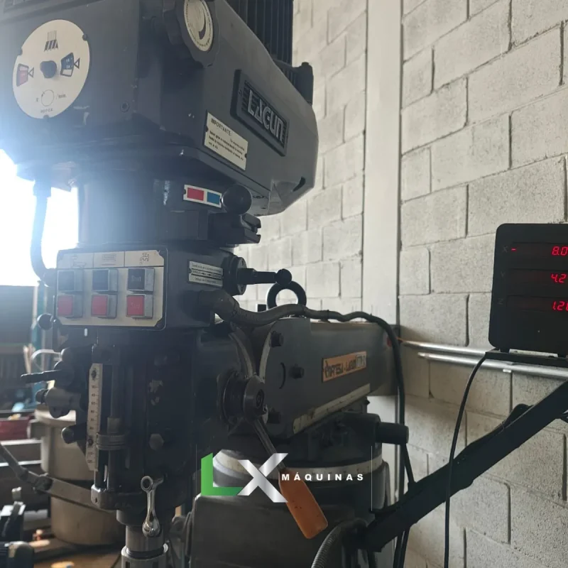 FRESADORA FERRAMENTEIRA LAGUN ISO30 FTV2 - COM DIGITAL E AUTOMATICO (5)