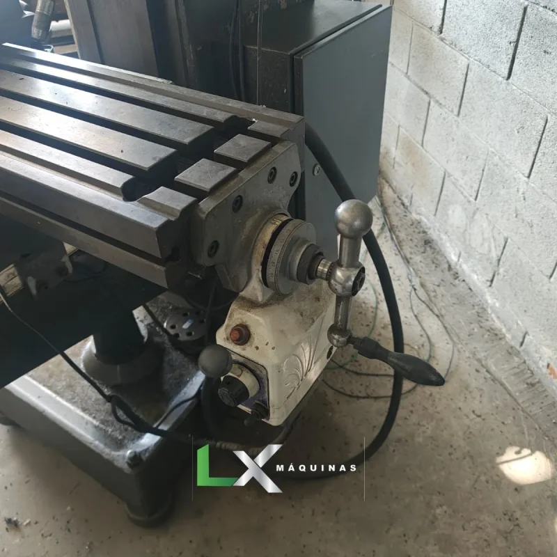 FRESADORA FERRAMENTEIRA LAGUN ISO30 FTV2 - COM DIGITAL E AUTOMATICO (7)