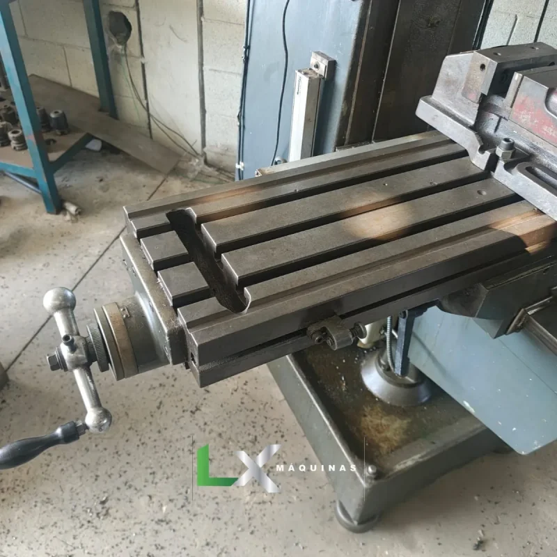 FRESADORA FERRAMENTEIRA LAGUN ISO30 FTV2 - COM DIGITAL E AUTOMATICO (9)