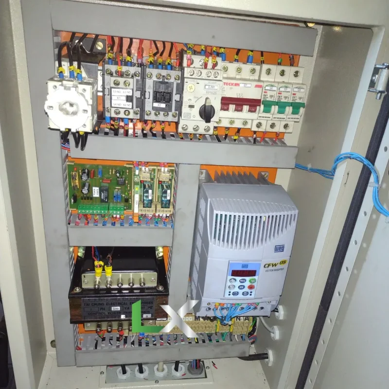 FRESADORA FERRAMENTEIRA PINNACLE ISO40 COMPLETA - REFORMADA (4)_11zon