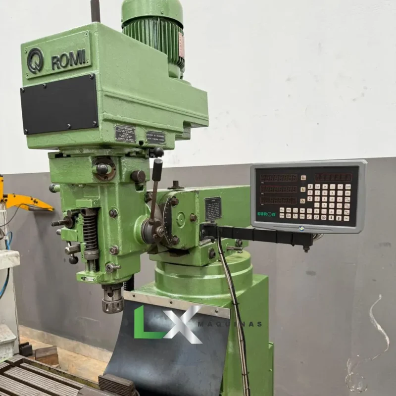 FRESADORA FERRAMENTEIRA ROMI F20 COM INVERSOR + DIGITAL NOS 03 EIXOS (9)_11zon