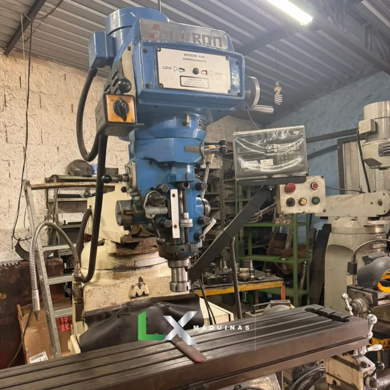 FRESADORA FERRAMENTEIRA SINITRON - DIGITAL NOS 3 EIXOS (8)