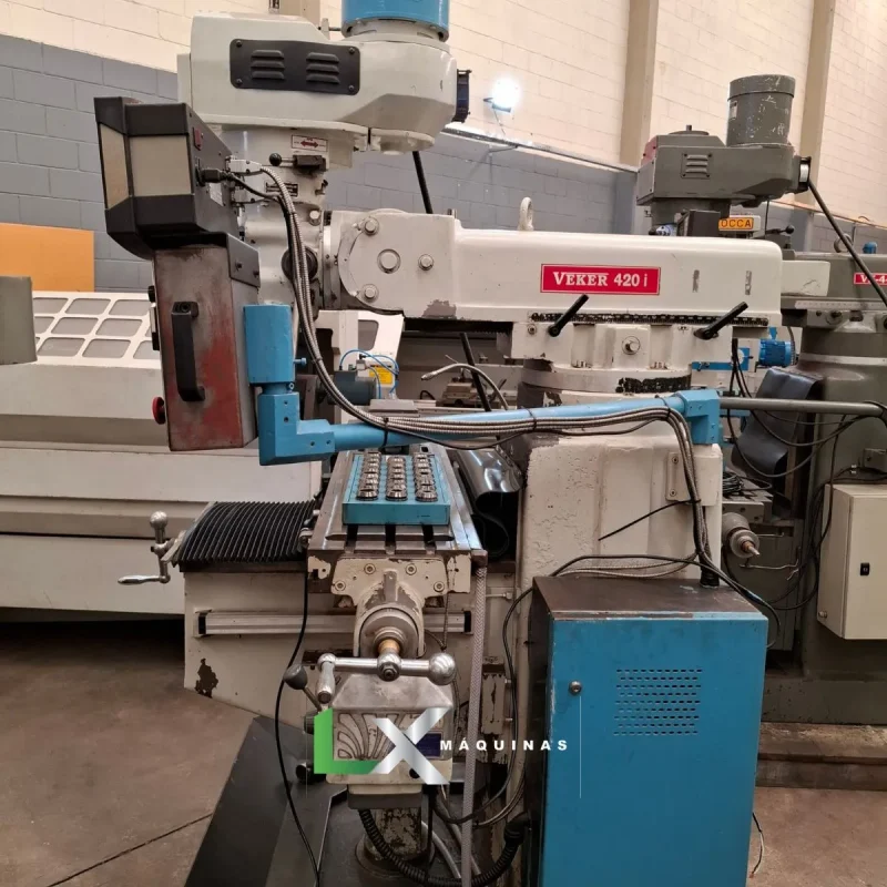 FRESADORA FERRAMENTEIRA VEKER VK-420i ISO 40 - COM INVERSOR DE FREQUÊNCIA + AUTOMÁTICO